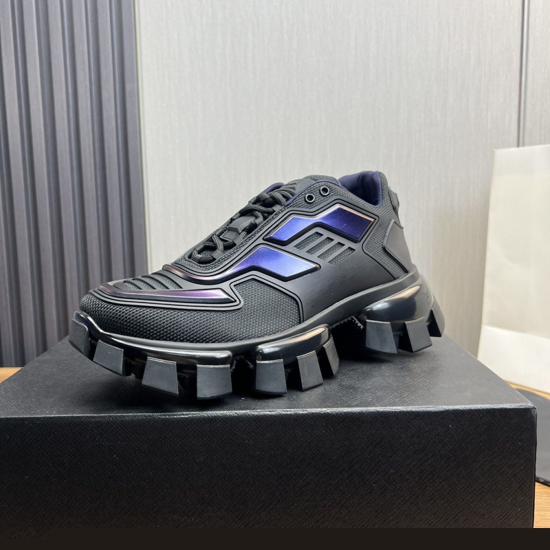 Pra*a casual shoes